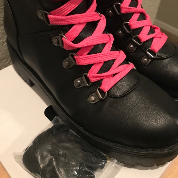 Women’s faux leather lace-up combat boots - Picture 3 of 5